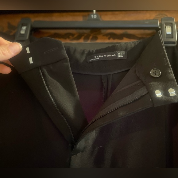 Women’s black Zara Cropped extra wide leg dress pants - Picture 5 of 5